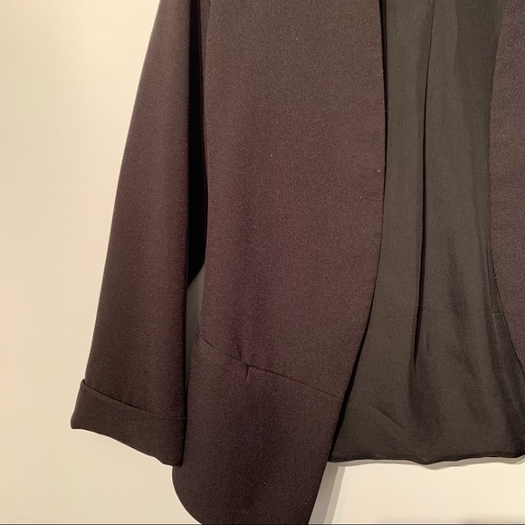 Black Jacket - Picture 3 of 7